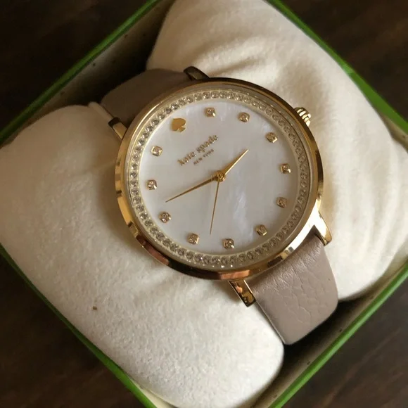 KATE SPADE Gold and Cream Watch with Tan Strap 💙 - Picture 2 of 9